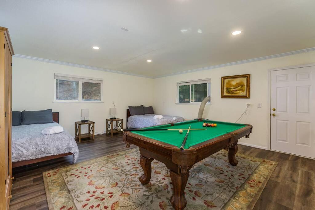 Acorn House - Charming House In Green Heaven With Pool Table With Lovely Backyard Оукхърст Екстериор снимка